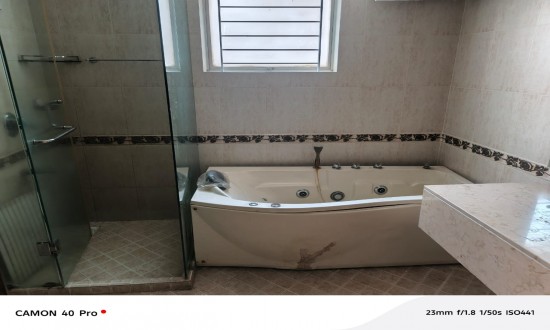 Non furnished apartment gulshan